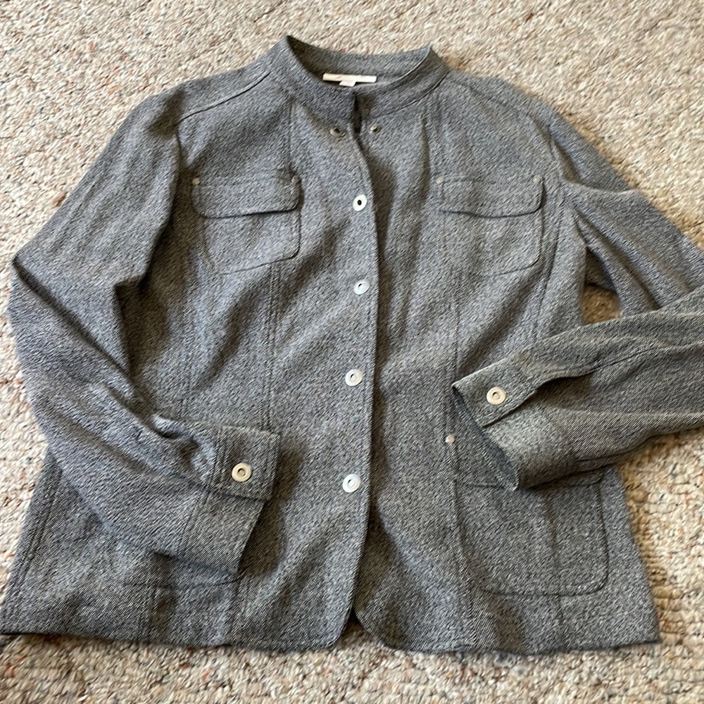 Suit - Picture 2 of 5